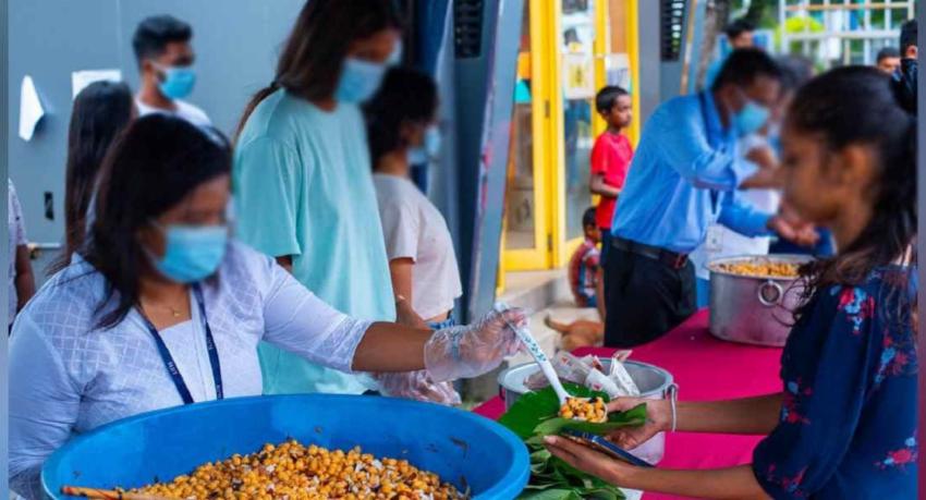 වෙසක් සහ පොසොන් දන්සැල් ගැන පණිවිඩයක්...